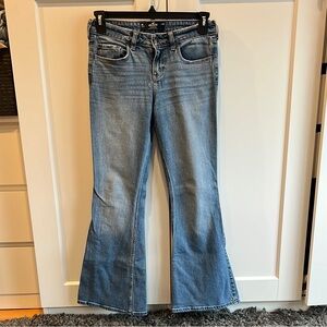 Hollister low rise size2R  W26R Blue Women's Jeans EUC worn 1 time!